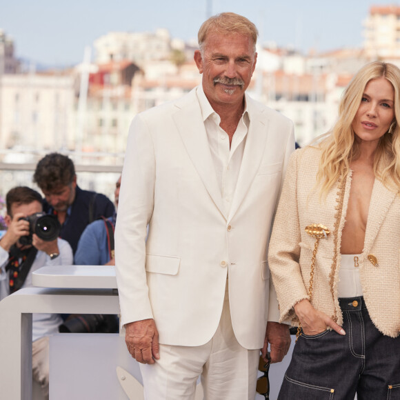 Kevin Costner, Sienna Miller - Photocall du film "Horizon : An American Saga" lors du 77ème Festival International du Film de Cannes le 19 mai 2024. © Jacovides / Moreau / Bestimage