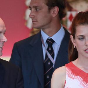 Le Prince Albert II et Charlotte assistent à la cérémonie de remise des prix avec Sebastien Vettel, Fernando Alonso, Janson Button lors du Grand Prix de Formule 1 de Monaco au Circuit de Monte Carlo à Monte Carlo, Monaco le 29 mai 2011. Photo par Marco Piovanotto/ABACAPRESS.COM