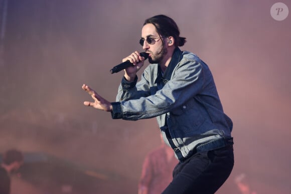 La jeune femme indique s'être endormie dans le lit du rappeur
 
Lomepal - 21ème édition du festival Solidays à l'hippodrome de Longchamp à Paris - Jour 1. Le 21 juin 2019 © Lionel Urman / Bestimage