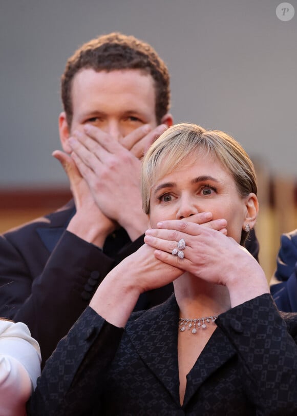 Noé Boon et sa mère Judith Godrèche - Montée des marches du film " Furiosa : A Mad Max Saga " lors du 77ème Festival International du Film de Cannes, au Palais des Festivals à Cannes. Le 15 mai 2024 © Jacovides-Moreau / Bestimage 