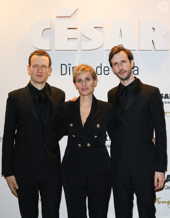 Noé Boon, Judith Godrèche et Richard Sears - Photocall de la 49ème édition de la cérémonie des César au Fouquet's à Paris Le 23 fevrier 2024 © Coadic Guirec / Bestimage