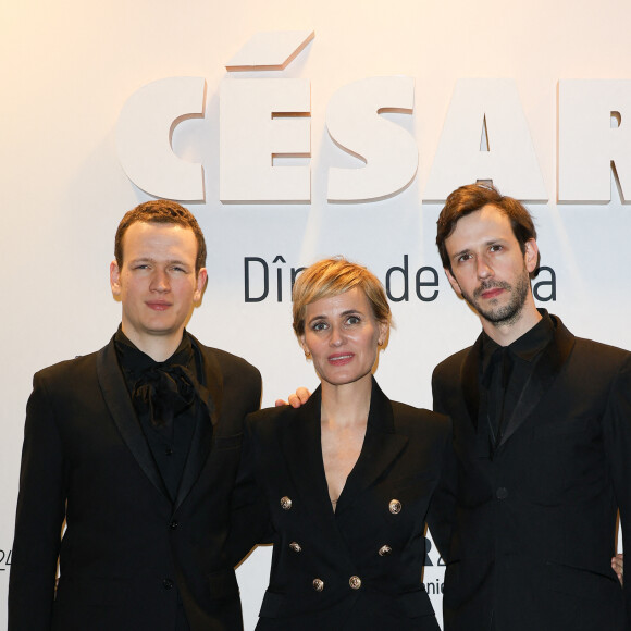 Noé Boon, Judith Godrèche et Richard Sears - Photocall de la 49ème édition de la cérémonie des César au Fouquet's à Paris Le 23 fevrier 2024 © Coadic Guirec / Bestimage