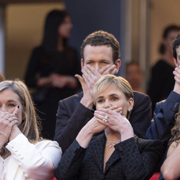 Guest, Noé Boon, Judith Godrèche, Richard Sears, Tess Barthélemy, Rokhaya Diallo - Montée des marches du film " Furiosa : A Mad Max Saga " lors du 77ème Festival International du Film de Cannes, au Palais des Festivals à Cannes. Le 15 mai 2024 © Olivier Borde / Bestimage 