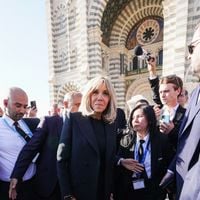 Brigitte Macron affectée pour le dernier adieu à Jean-Claude Gaudin à Marseille, Nicolas Sarkozy et Albert de Monaco présents