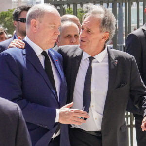 Le prince Albert II de Monaco et Renaud Muselier - Obsèques de l'ancien maire de Marseille Jean-Claude Gaudin à la cathédrale Sainte-Marie major de Marseille, France, le 23 mai 2024. © Jean-René Santini/Bestimage 