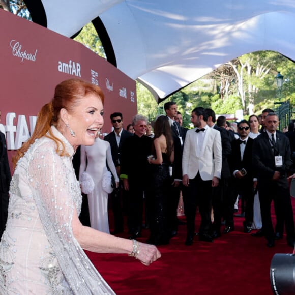 Preuve qu'en dépit de la maladie, l'ex-femme du prince Andrew a gardé toute sa forme !
Sarah Ferguson - Photocall du gala de l'amfAR 2024 à l'Hôtel du Cap-Eden-Roc, Antibes, lors du 77ème Festival International du Film de Cannes. Le 23 mai 2024. © Moreau-Jacovides / Bestimage 