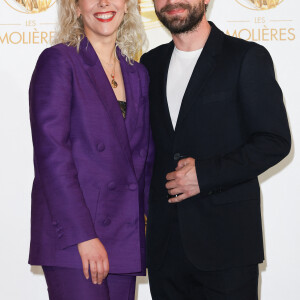 Alysson Paradis et son compagnon Guillaume Gouix - 35ème cérémonie des Molières aux Folies Bergère à Paris le 6 mai 2024. © Coadic Guirec / Bestimage