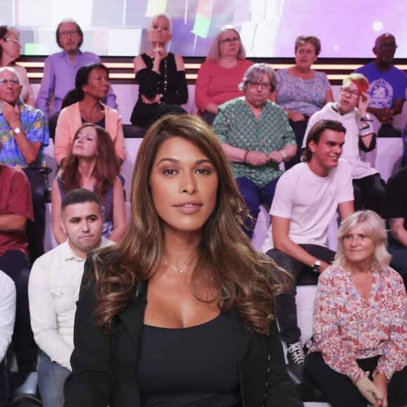 Ayem Nour - Enregistrement de l'émission "TPMP People (Touche Pas à Mon Poste)", présentée par M.Delormeau, et diffusée sur C8 le 10 septembre © Jack Tribeca / Bestimage 