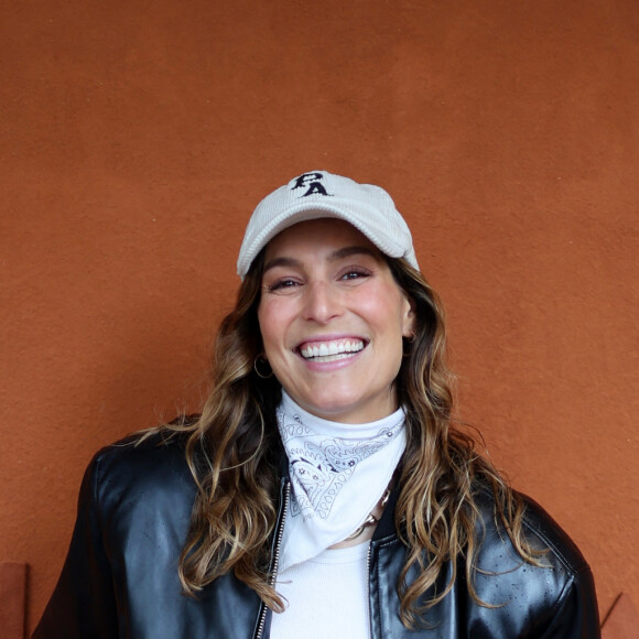 Laury Thilleman - Les célébrités au village lors des Internationaux de France de tennis de Roland Garros 2024 à Paris. Le 29 mai 2024. © Jacovides-Moreau / Bestimage 