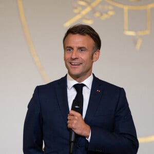 Le chef de l'État a prononcé quelques mots durant cette cérémonie
Le président de la République française, Emmanuel Macron - Le Président de la République française E.Macron et la première dame B.Macron remettent les prix "Non au Harcèlement 2024" au palais de l'Elysée à Paris, le 29 mai 2024. © Raphaël Lafargue / Pool / Bestimage 