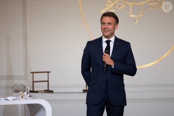 Le chef de l'État a prononcé quelques mots durant cette cérémonie
Le président de la République française, Emmanuel Macron - Le Président de la République française E.Macron et la première dame B.Macron remettent les prix "Non au Harcèlement 2024" au palais de l'Elysée à Paris, le 29 mai 2024. © Raphaël Lafargue / Pool / Bestimage 