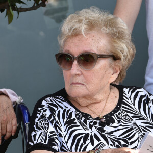 Inauguration de la rue Jacques et Bernadette Chirac, par la femme de l'ancien président de la République, Bernadette Chirac (en fauteuil roulant) et sa fille Claude, à Brive-la-Gaillarde. Le 8 juin 2018 