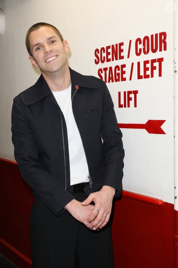 Exclusif - Hervé (Hervé Le Sourd) en backstage de l'enregistrement de la soirée "Les 30 ans du sidaction - la soirée événement" au Grand Rex à Paris diffusée le 23 mars 2024 sur France 2 À l'occasion du week-end du Sidaction, qui aura lieu les 22, 23, 24 mars prochain, et pour célébrer cette édition anniversaire, cette soirée-événement mettra l'espoir à l'honneur. L'émission reviendra sur le combat de la pop culture, qui a permis de faire bouger les lignes ces trente dernières années. Accompagnée d'un orchestre symphonique, Line Renaud, en fil rouge de la soirée, sera entourée des fidèles du Sidaction P.Obispo, C.Dechavanne, M.Robin, JP.Gaultier, V. et D.Burki. Ils seront les passeurs d'histoires de cette grande soirée. À leurs côtés, de nombreux artistes se succéderont sur scène. Des prestations uniques puisque chaque tableau a été conçu et chorégraphié spécialement pour l'occasion. © Coadic Guirec / Cyril Moreau / Bestimage 