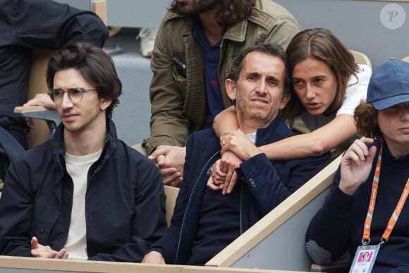 Alexandre Bompard dans les tribunes au même moment dans les tribunes des Internationaux de France de tennis de Roland Garros 2024 à Paris, France, le 2 juin 2024. © Jacovides-Moreau/Bestimage 