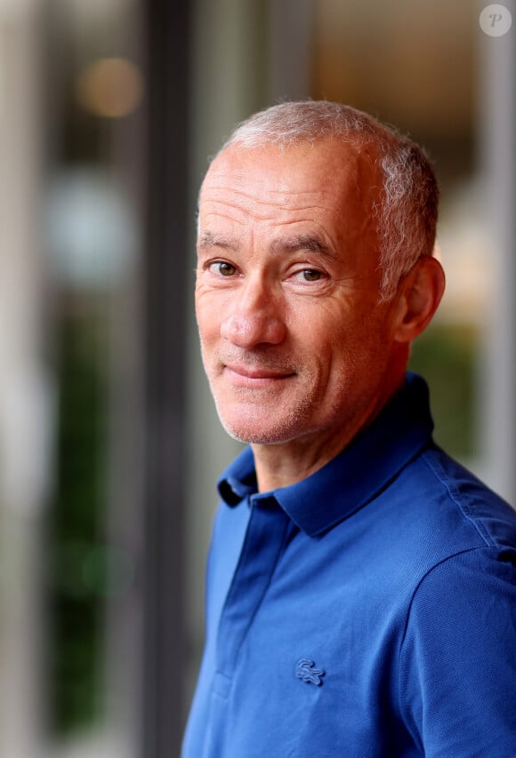 Gilles Bouleau - Célébrités au village des Internationaux de France de tennis de Roland Garros 2024 à Paris le 2 juin 2024. © Jacovides / Moreau / Bestimage 