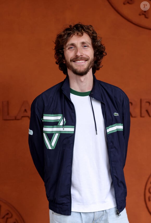 Baptiste Lecaplain - Célébrités au village des Internationaux de France de tennis de Roland Garros 2024 à Paris le 2 juin 2024. © Jacovides / Moreau / Bestimage 