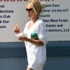 La belle Pamela Anderson venue supporter son fils lors d'un match de baseball, à Malibu, le 20 mars 2010.
