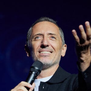 Exclusif - Gad Elmaleh - Show Solidarité Maroc, organisé par G.Elmaleh, R.Bougheraba et R.Frayssinet, au Dôme de Paris. Le 2 octobre 2023. Le show a fait salle comble devant 4000 personnes et a rapporté 435 000 euros. L'intégralité des recettes sera reversée au "fond spécial 126". © Cyril Moreau / Bestimage 