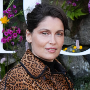 Laetitia Casta, égérie Dior, était l'une des précieuses invitées de la croisière Dior qui s'est déroulée dans le cadre magnifique de l'Ecosse
Laetitia Casta lors de la croisière Dior 2025 au Drummond Castle dans le Perthshire en Ecosse © Andrew Milligan/PA Wire