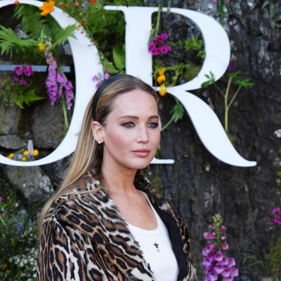 Jennifer Lawrence lors de la croisière Dior 2025 au Drummond Castle dans le Perthshire en Ecosse, le 3 juin 2024. © Andrew Milligan/PA Wire