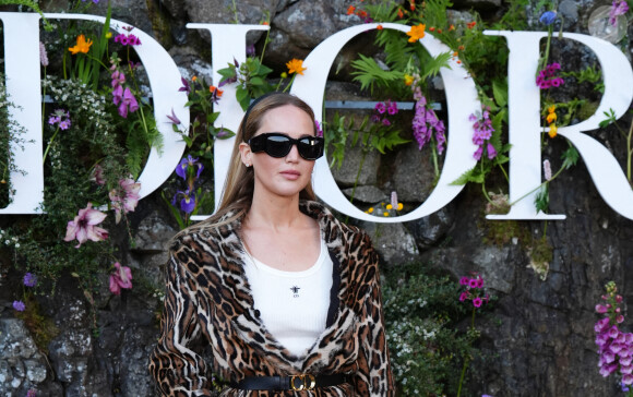 Jennifer Lawrence lors de la croisière Dior 2025 au Drummond Castle dans le Perthshire en Ecosse, le 3 juin 2024. © Andrew Milligan/PA Wire