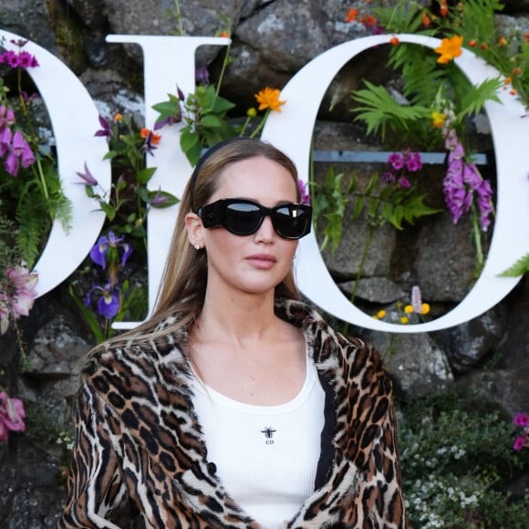 Jennifer Lawrence lors de la croisière Dior 2025 au Drummond Castle dans le Perthshire en Ecosse, le 3 juin 2024. © Andrew Milligan/PA Wire