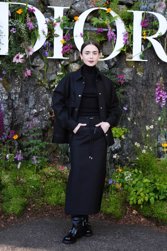 Lily Collins lors de la croisière Dior 2025 au Drummond Castle dans le Perthshire en Ecosse, le 3 juin 2024. © Andrew Milligan/PA Wire