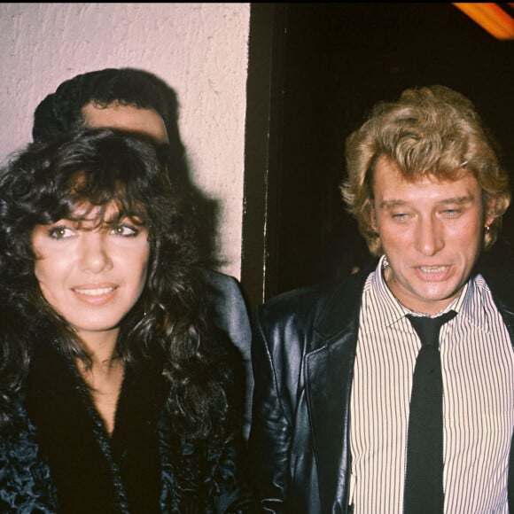 Maria Carlos Sotto Mayor et Johnny Hallyday et Jean-Paul Belmondo au Palais des sports de Paris