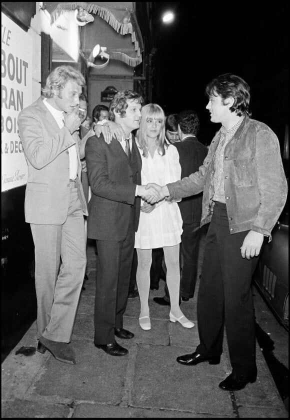 Johnny Hallyday et Jean-Jacques Debout avec Sylvie Vartan et Alain Delon