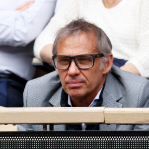 Paul Belmondo était également de la partie
 
Paul Belmondo - Les célébrités dans les tribunes des Internationaux de France de tennis de Roland Garros 2024 à Paris. Le 5 juin 2024. © Jacovides-Moreau/Bestimage