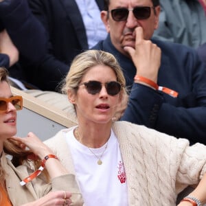 Cécile Cassel et Alice Taglioni - Les célébrités dans les tribunes des Internationaux de France de tennis de Roland Garros 2024 à Paris. Le 5 juin 2024. © Jacovides-Moreau/Bestimage