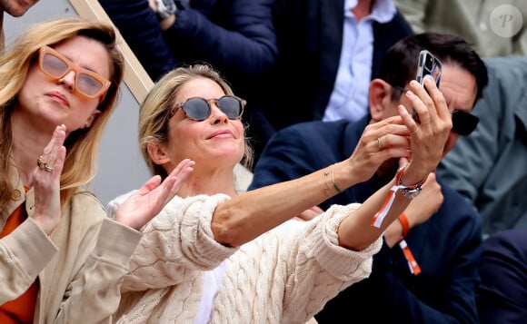 Cécile Cassel et Alice Taglioni - Les célébrités dans les tribunes des Internationaux de France de tennis de Roland Garros 2024 à Paris. Le 5 juin 2024. © Jacovides-Moreau/Bestimage