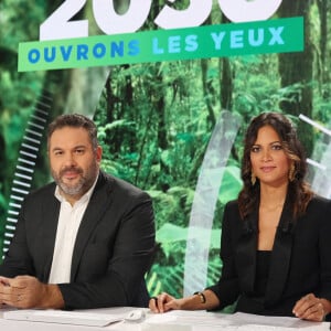 Bruce Toussaint et Aurélie Casse assistent à l'émission '2050 Ouvrons les Yeux' à BFM TV, à Paris, France, le 14 novembre 2022. Photo par Jerome Domine/ABACAPRESS.COM