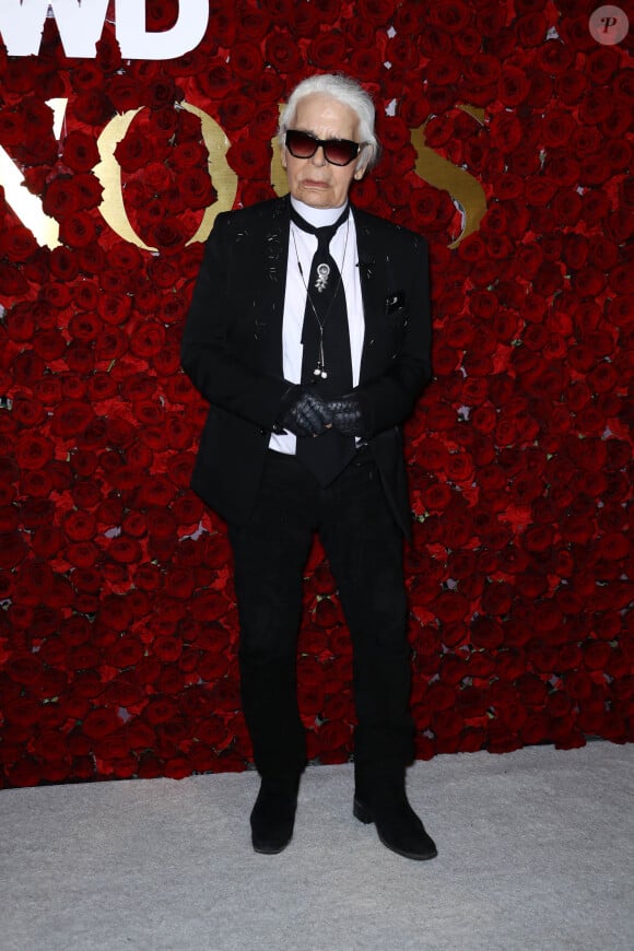 Karl Lagerfeld à la soirée WWD Honors à New York le 24 octobre 2017.