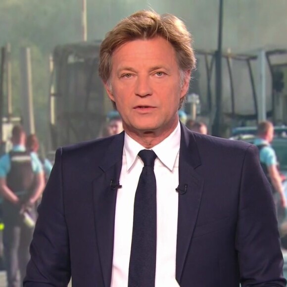 Mais Anne-Sophie Lapix n'est pas la seule à voir ses audiences fléchir : Laurent Delahousse est lui aussi en difficultés.