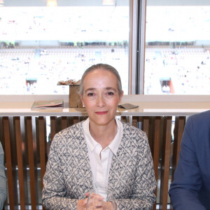 Anne-Sophie Lapix, Delphine Ernotte (Présidente de France Télévisions) et François Busnel au déjeuner de France Télévision (jour 12) lors des Internationaux de France de Tennis de Roland Garros 2022 à Paris, France, le 2 Juin 2022. © Bertrand Rindoff/Bestimage