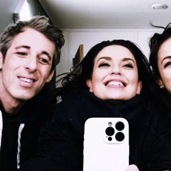 Ils avaient déjà assisté à plusieurs shows ensemble. 
Lucie Bernardoni, Malika Benjelloun et Michaël Goldman heureux de se retrouver. Instagram