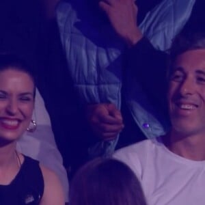Lucie Bernardoni et Michaël Goldman se sont retrouvés au concert de la Star Academy.
Michael Goldman et Lucie Bernardoni @ TF1