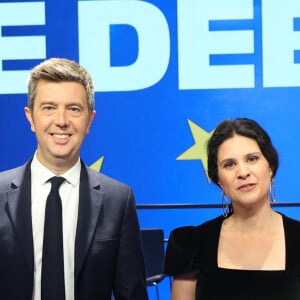 Maxime Switek et Apolline de Malherbe - Elections européennes 2024 : débat entre les têtes de liste sur BFM Tv le 27 mai 2024. © Coadic Guirec / Bestimage