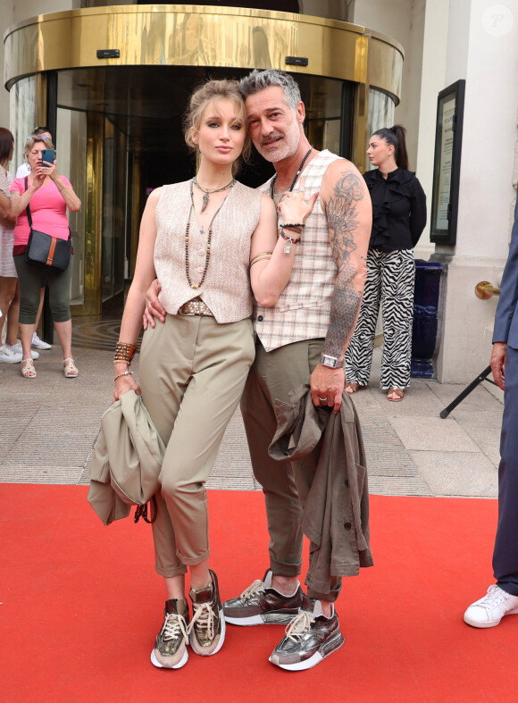 Exclusif - Catherine Davydzenka et son compagnon Stéphane Blancafort - Arrivées au photocall de la 3ème édition du Festival du Cinéma Français et de la Gastronomie d'Aix-les-Bains. Le 8 juin 2024 © Denis Guignebourg / Bestimage 