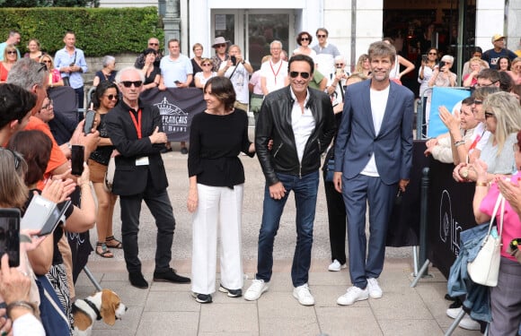 Marrainée par la grande actrice Mathilde Seigner qui est aussi son ex-compagne
Exclusif - Mathilde Seigner, Anthony Delon - Arrivées au photocall de la 3ème édition du Festival du Cinéma Français et de la Gastronomie d'Aix-les-Bains. Le 8 juin 2024 © Denis Guignebourg / Bestimage 