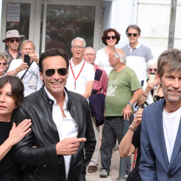 Exclusif - Mathilde Seigner, Anthony Delon - Arrivées au photocall de la 3ème édition du Festival du Cinéma Français et de la Gastronomie d'Aix-les-Bains. Le 8 juin 2024 © Denis Guignebourg / Bestimage 