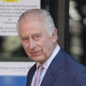 Le roi Charles III d'Angleterre à son arrivée au "University College Hospital Macmillan Cancer Centre" à Londres. Le 30 avril 2024 