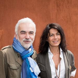 Pascal Praud et sa compagne Catherine au village lors des internationaux de France de Roland Garros à Paris, le 3 juin 2017. © Dominique Jacovides - Cyril Moreau/ Bestimage 