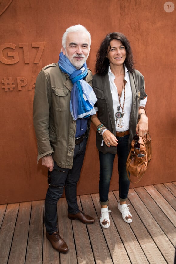 Pascal Praud et sa compagne Catherine au village lors des internationaux de France de Roland Garros à Paris, le 3 juin 2017. © Dominique Jacovides - Cyril Moreau/ Bestimage 
