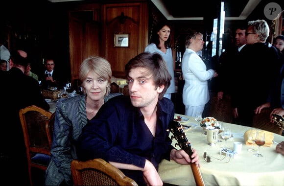 Françoise Hardy et Thomas Dutronc - les amis d'Henri Savlador à la Tour d'Argent - Paris.