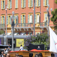 "Nice vous doit tellement" : Christian Estrosi ému et soutenu par Laura Tenoudji, il rend un touchant hommage à Ben et à sa femme Annie