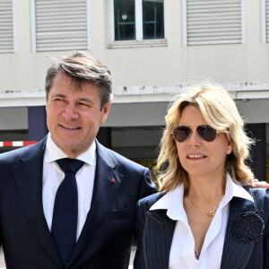 Christian Estrosi et Laura Tenoudji ont rendu un hommage émouvant. 
Christian Estrosi, le maire de Nice et sa femme Laura Tenoudji sont allés voter pour les élections européennes au bureau 912 Port Lympia à Nice. © Bruno Bebert/Bestimage