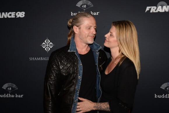 Emmanuel Petit et sa femme Maria - A l'occasion des 20 ans de la victoire de l'équipe de France, les bleus 98 se sont rendus à un dîner organisé au Buddha Bar avec tous les joueurs et leur famille le 11 juin 2018. © Rachid Bellak/Bestimage 