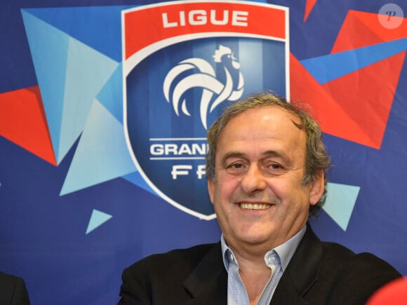 Michel Platini effectue le tirage au sort des 16 èmes de finale de la Coupe du Grand Est au stade Marcel-Picot à Tomblaine, le 23 janvier 2020. C'est dans ce stade que Michel Platini a joué sous les couleurs nancéiennes entre 1972 et 1979. © Mao / Panoramic / Bestimage. 